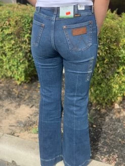 Wrangler Retro Trouser -Guadalajara Western Wear IMG 0949 c5e4b299 7676 4933 8b30 16159e8c4071