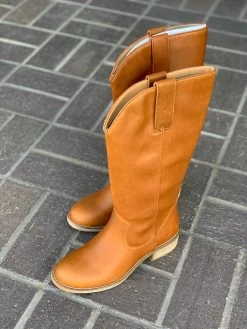 Dingo Tan Homestead Fashion Women Round Toe Boot -Guadalajara Western Wear IMG 3270 6704fd43 0b44 404e a684 35f018200a24