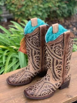 Corral Women's Laser Inlay With Studs Square Toe Boot -Guadalajara Western Wear IMG 4107