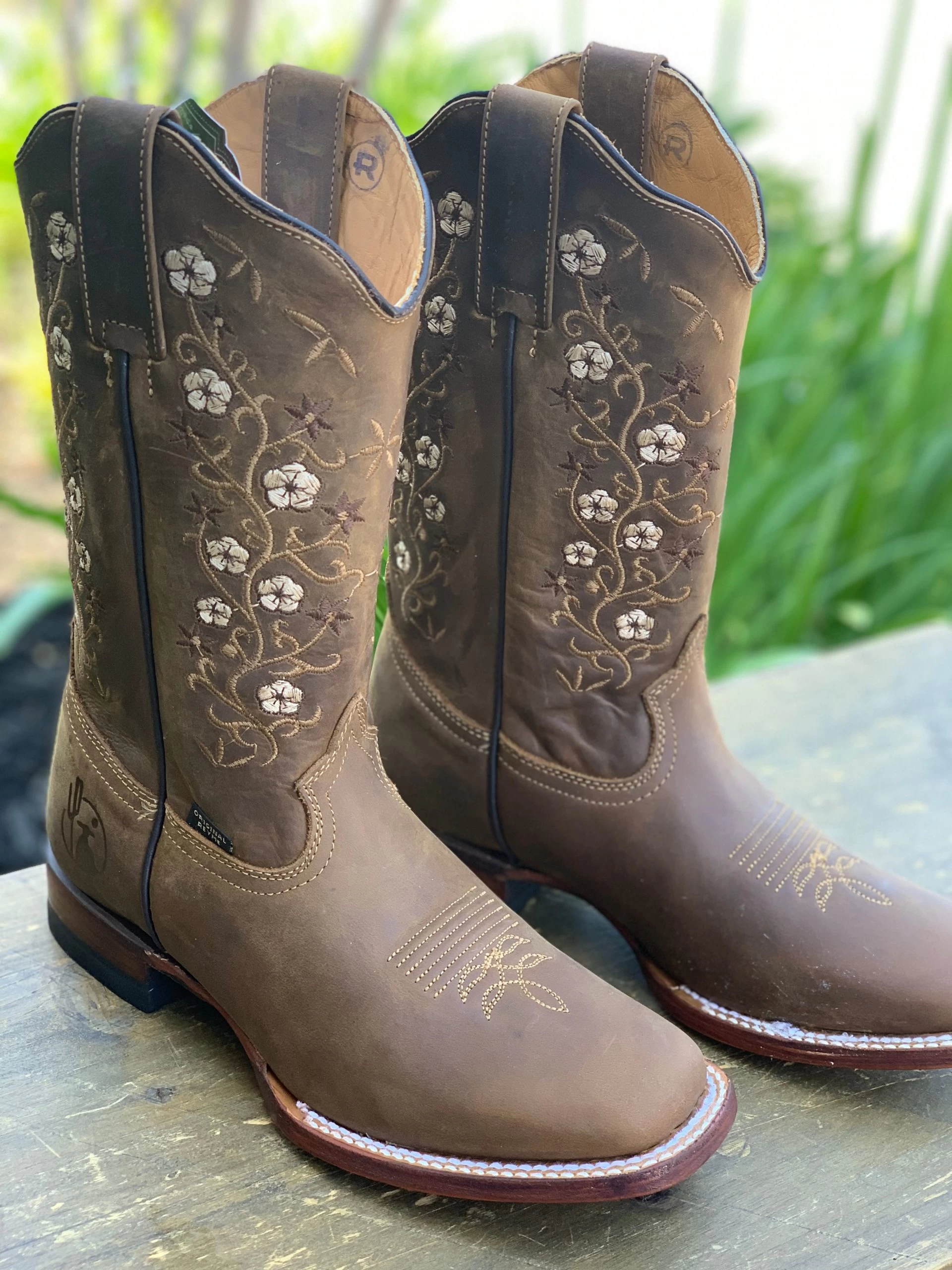 Reyme Crazy Tang Flower Stitched Cowgirl Boot 3 Reyme Crazy Tang Flower Stitched Cowgirl Boot