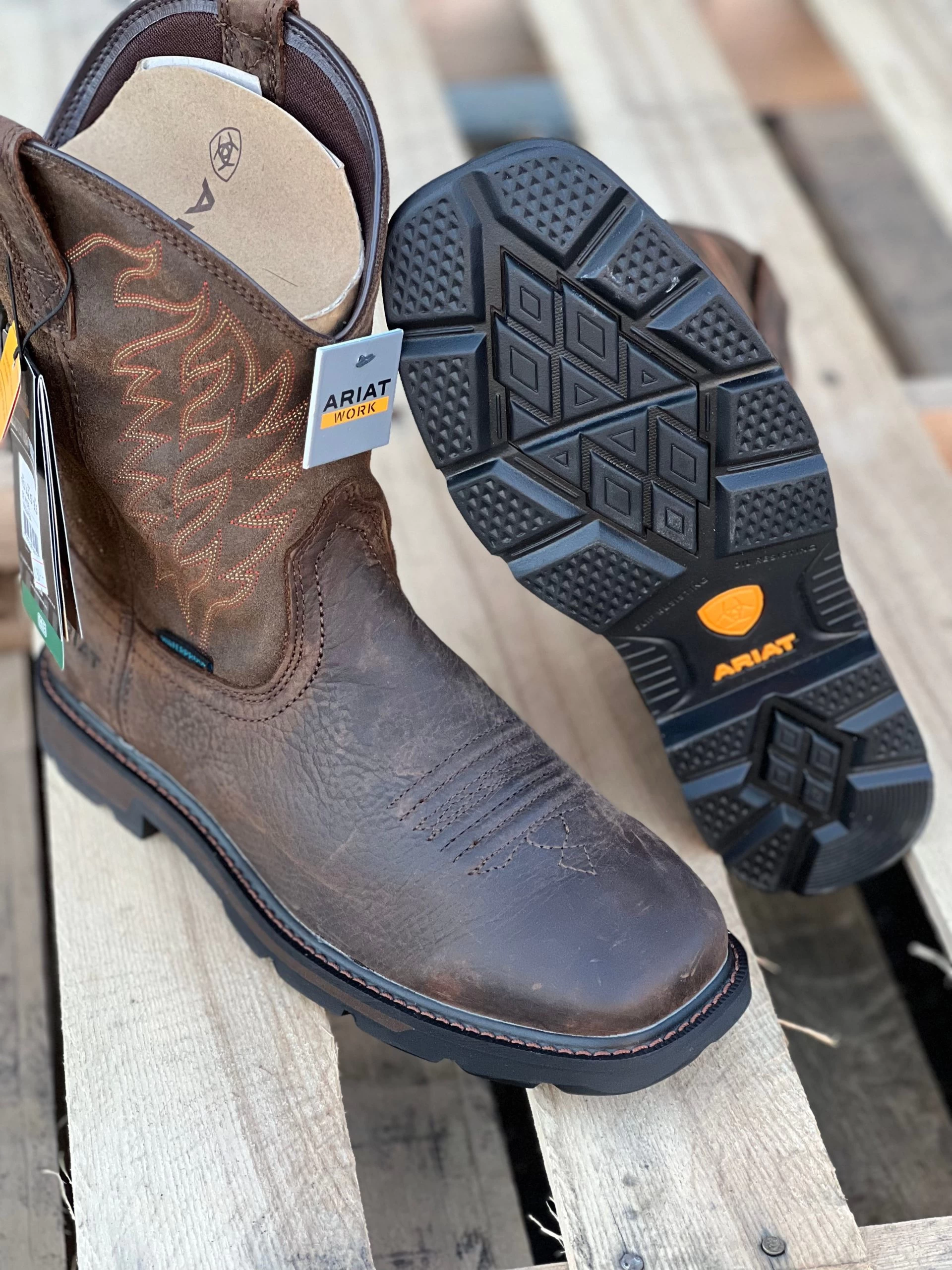 Ariat Groundbreaker Electrical Hazard Soft Toe Square Toe Work Boot 4 Ariat Groundbreaker Electrical Hazard Soft Toe Square Toe Work Boot - Image 2