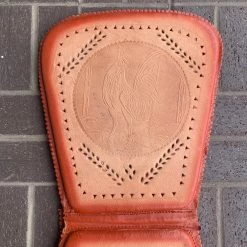 Leather Car Seat Cover / Respaldo De Cuero Para Carro (Gallo)