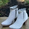 Cuadra Barcelona Blanco Leather White Ankle Boot -Guadalajara Western Wear IMG 7859 4678a346 c978 4915 89ec e17ddb6fa1dd