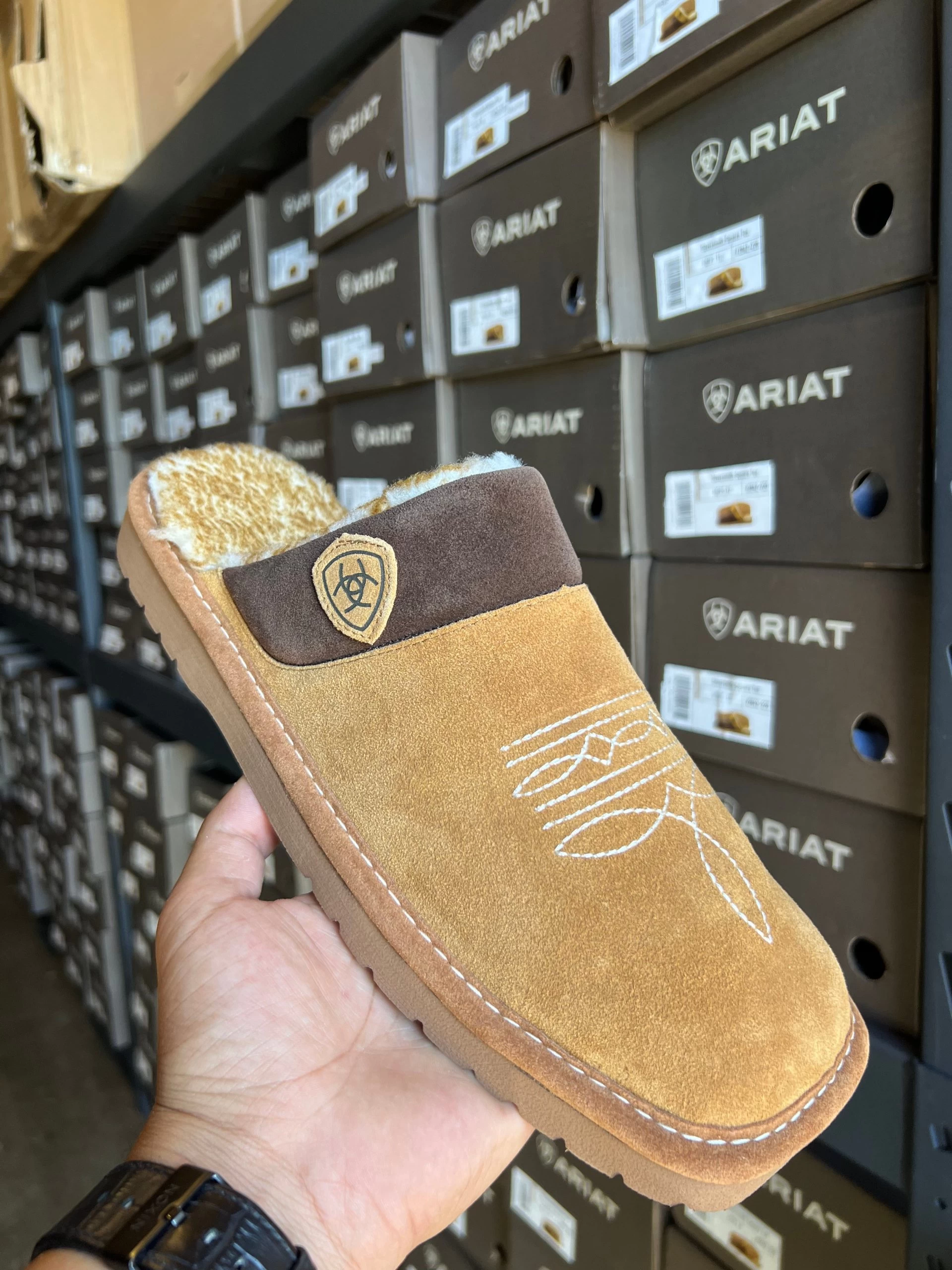 Silversmith Square Toe Men's Slippers (Chesnut/Chocolate) 3 Silversmith Square Toe Men's Slippers (Chesnut/Chocolate)